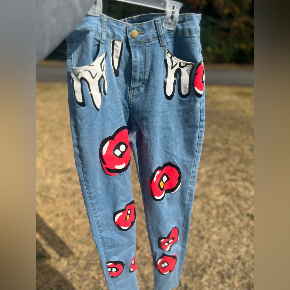 BRAND NEW GRAPHIC JEANS‼️‼️ NEVER WORN‼️‼️